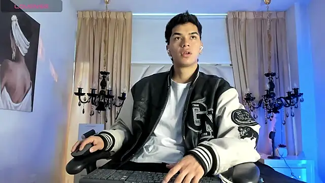 Snapshot of AndyPalmer_ chatting on March 17, 2025, 11:42 am AndyPalmer online show from March 17, 2025, 11:42 am