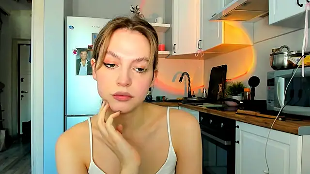 Niky  Jess online show from February 19, 2025, 10:45 am