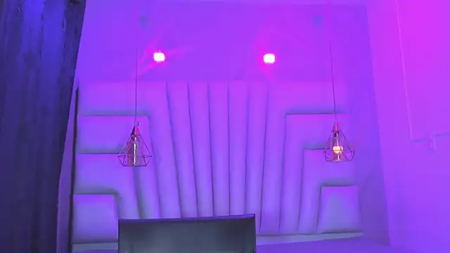 Snapshot of AngelaaCute_ chatting on March 30, 2026, 12:50 pm AngelaaCute online show from March 30, 2026, 12:50 pm