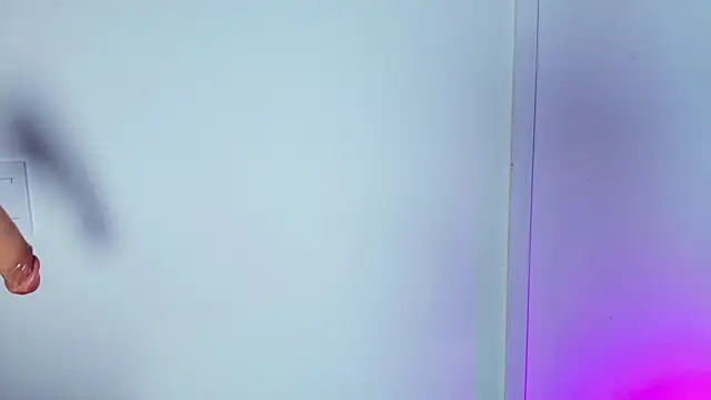 Lizz Tender online show from March 11, 2025, 12:39 pm