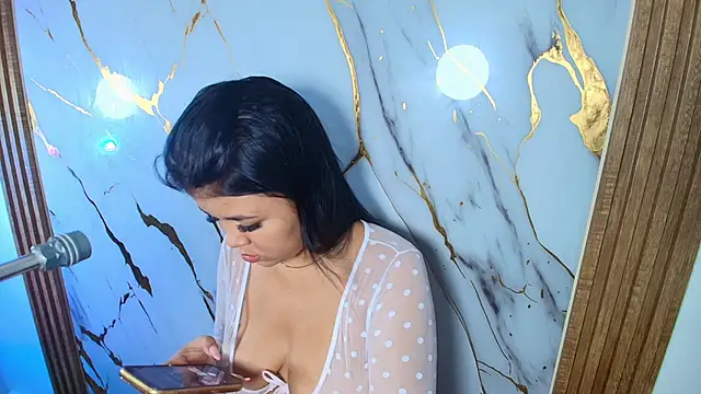 Lizz Tender online show from October 4, 2025, 12:58 pm