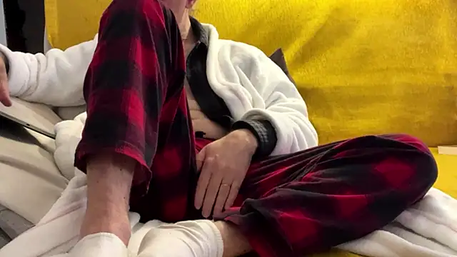 fastuga24 online show from February 5, 2026, 11:26 am