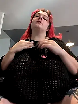 Snapshot of LadyRochester chatting on October 12, 2025, 1:54 pm LadyRochester online show from October 12, 2025, 1:54 pm