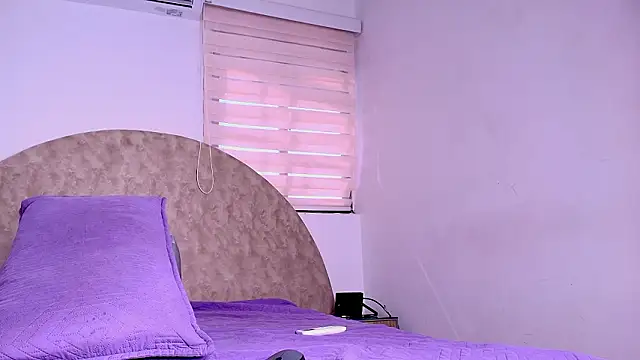 anisha x online show from March 9, 2026, 7:18 pm