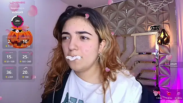 Snapshot of meraki_fraise chatting on October 31, 2025, 8:21 pm meraki fraise online show from October 31, 2025, 8:21 pm