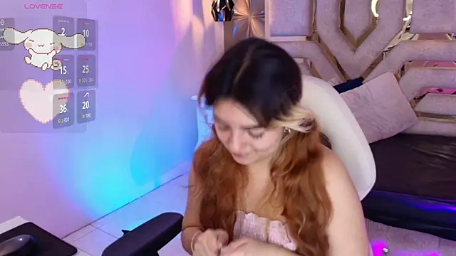 Snapshot of meraki_fraise chatting on November 7, 2025, 7:58 pm meraki fraise online show from November 7, 2025, 7:58 pm