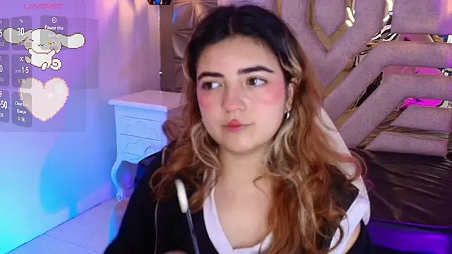 Snapshot of meraki_fraise chatting on November 12, 2025, 7:35 pm meraki fraise online show from November 12, 2025, 7:35 pm