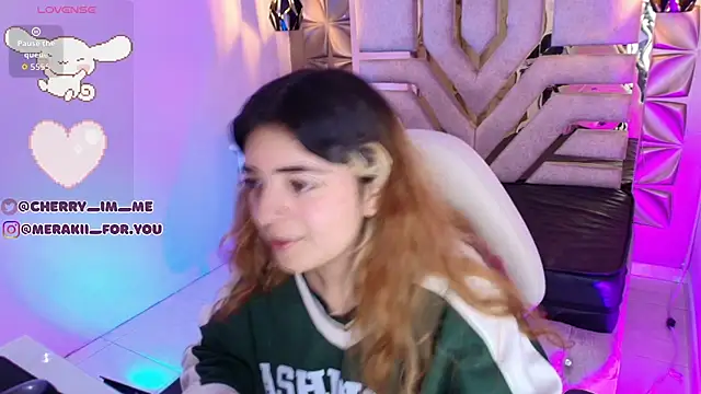 Snapshot of meraki_fraise chatting on November 20, 2025, 7:46 pm meraki fraise online show from November 20, 2025, 7:46 pm