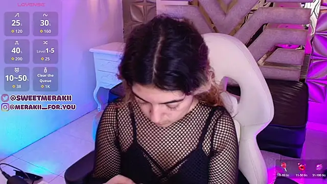 Snapshot of meraki_fraise chatting on December 5, 2025, 8:16 pm meraki fraise online show from December 5, 2025, 8:16 pm