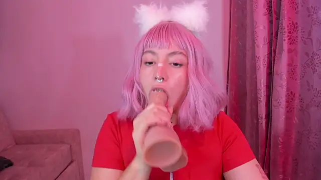 Snapshot of annika_taylor chatting on October 19, 2025, 1:06 am annika taylor online show from October 19, 2025, 1:06 am