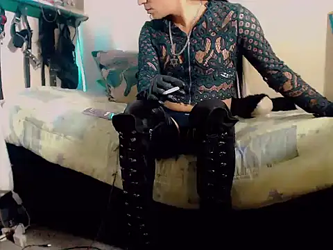 kimkardasha98 online show from January 7, 2026, 2:03 am