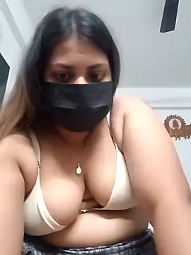 Hotmilfxox online show from December 14, 2024, 6:09 pm