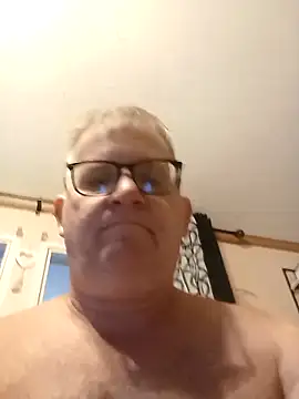 Snapshot of J83560Jason chatting on September 19, 2025, 11:27 pm J83560Jason online show from September 19, 2025, 11:27 pm