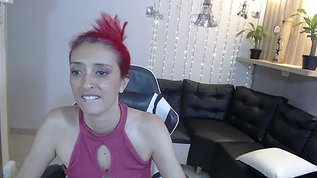 Snapshot of Ruby_Your_Milf chatting on January 10, 2025, 2:25 am Ruby Your Milf online show from January 10, 2025, 2:25 am