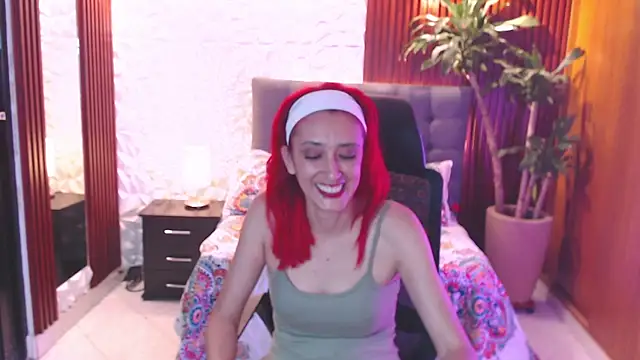 Snapshot of Ruby_Your_Milf chatting on February 15, 2025, 11:14 pm Ruby Your Milf online show from February 15, 2025, 11:14 pm