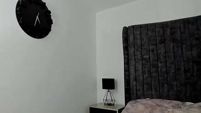 Snapshot of AnnyCherry_ chatting on November 8, 2025, 12:22 am AnnyCherry online show from November 8, 2025, 12:22 am