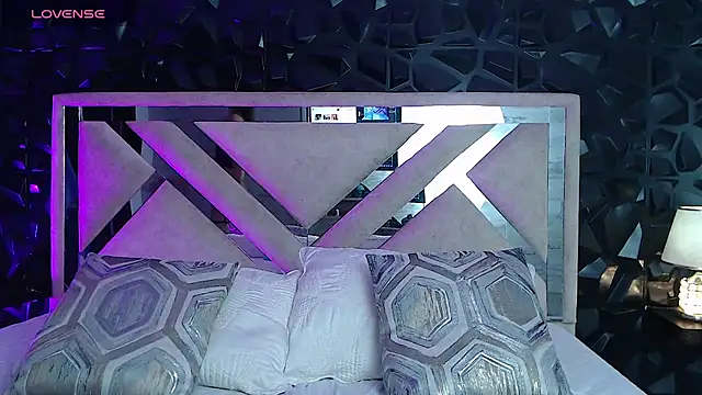 Ari sunshine  online show from March 5, 2025, 8:00 pm