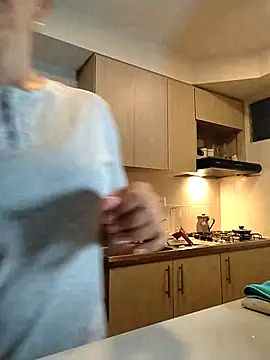 natalie cowens online show from February 13, 2025, 12:35 am