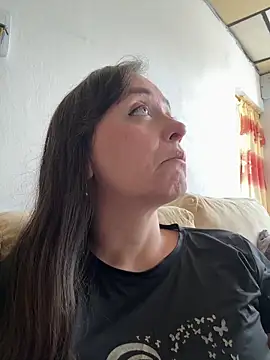 Snapshot of natalie_cowens chatting on June 20, 2026, 5:05 pm natalie cowens online show from June 20, 2026, 5:05 pm