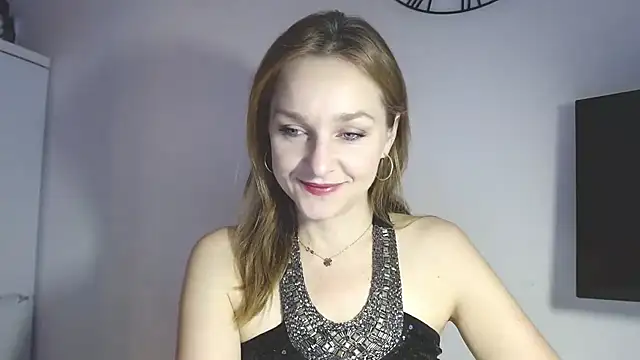 Snapshot of AliciaDesire chatting on February 11, 2026, 7:02 am AliciaDesire online show from February 11, 2026, 7:02 am