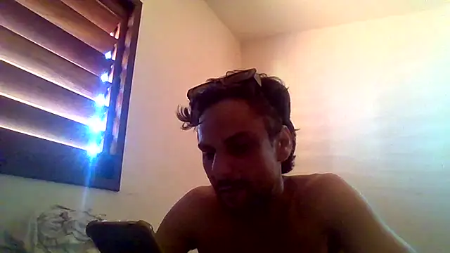 couplemilk online show from January 6, 2025, 6:52 pm