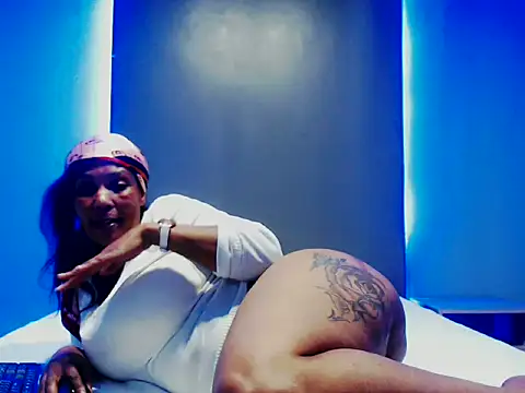 Snapshot of Juicyasss35xx chatting on October 5, 2025, 6:39 pm Juicyasss35xx online show from October 5, 2025, 6:39 pm