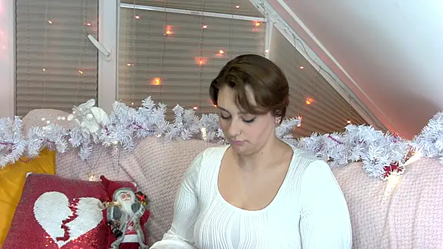MaryMurray online show from December 30, 2024, 10:34 pm