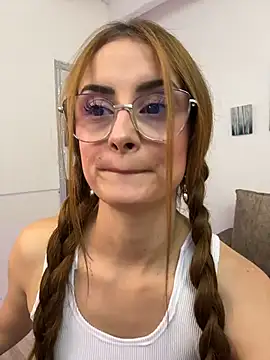 MiaaLoren online show from March 14, 2026, 5:18 pm