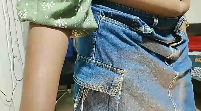 Snapshot of Anjali_cute-Pondati chatting on February 19, 2025, 1:08 am Anjali cute-Pondati online show from February 19, 2025, 1:08 am