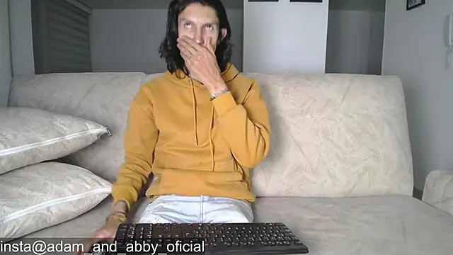 Snapshot of Adam_and_abby chatting on April 4, 2026, 12:09 am Adam and abby online show from April 4, 2026, 12:09 am