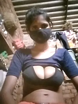 Snapshot of Ritu-0143 chatting on May 21, 2026, 10:50 pm Ritu-0143 online show from May 21, 2026, 10:50 pm