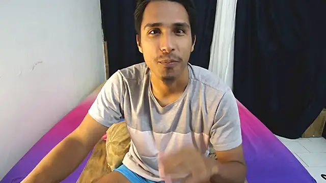 Snapshot of michaelhotbbc chatting on November 24, 2025, 4:34 am michaelhotbbc online show from November 24, 2025, 4:34 am