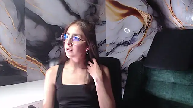 Snapshot of ling_ling24 chatting on March 14, 2025, 3:59 am ling ling24 online show from March 14, 2025, 3:59 am