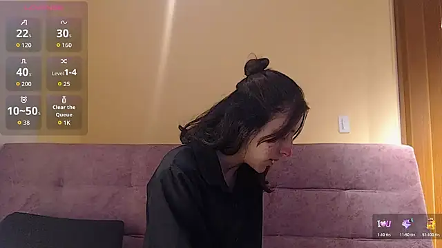 Snapshot of ling_ling24 chatting on October 3, 2025, 10:56 am ling ling24 online show from October 3, 2025, 10:56 am