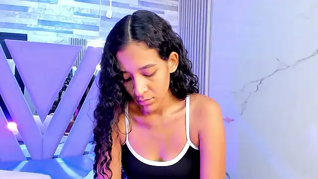 amberr sweett69 online show from March 19, 2026, 7:40 pm