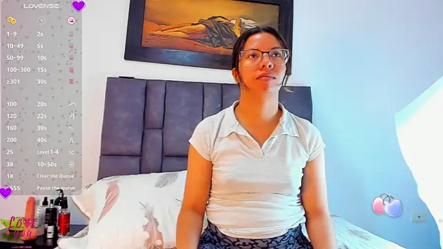 Vahiolet smith online show from February 13, 2026, 3:24 am