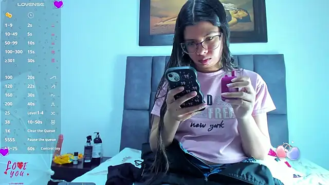 Vahiolet smith online show from March 20, 2026, 3:11 am