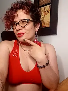 Snapshot of Daneshka_naughty chatting on December 11, 2024, 5:43 am Daneshka naughty online show from December 11, 2024, 5:43 am