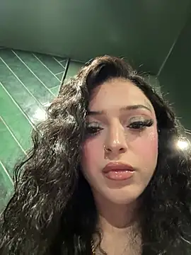 exoticmisfitt online show from February 14, 2026, 6:21 am