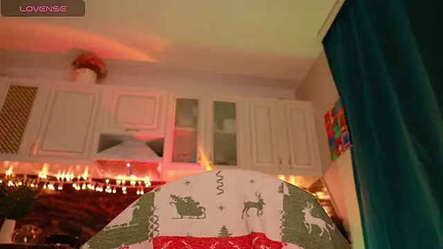 Snapshot of art_Jane chatting on December 4, 2024, 2:31 am art Jane online show from December 4, 2024, 2:31 am