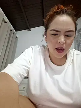 doctora-danna online show from December 15, 2025, 9:24 am