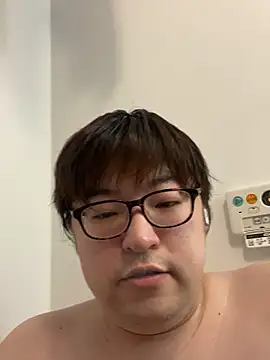 Snapshot of yuuki198912 chatting on October 6, 2025, 3:20 pm yuuki198912 online show from October 6, 2025, 3:20 pm