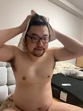 Snapshot of yuuki198912 chatting on October 30, 2025, 9:00 am yuuki198912 online show from October 30, 2025, 9:00 am