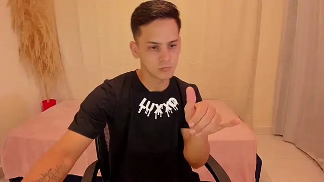 JANER 03 online show from December 21, 2025, 1:18 pm