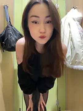 Peachy Dream online show from February 12, 2025, 5:37 pm