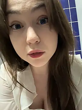 Peachy Dream online show from March 18, 2025, 10:37 pm