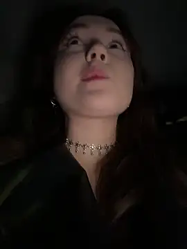 Snapshot of Peachy_Dream chatting on November 3, 2025, 6:09 pm Peachy Dream online show from November 3, 2025, 6:09 pm