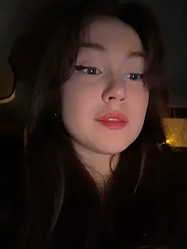 Snapshot of Peachy_Dream chatting on November 23, 2025, 6:19 pm Peachy Dream online show from November 23, 2025, 6:19 pm