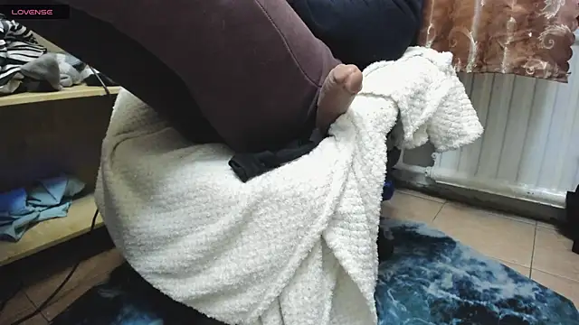 Queen Sport online show from December 3, 2025, 5:22 pm