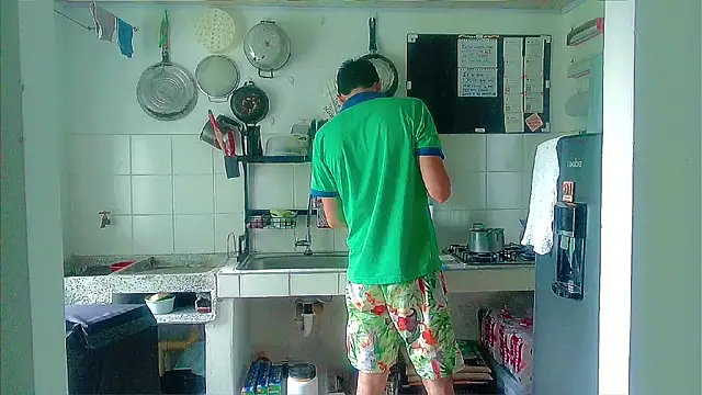 Snapshot of Andy_gray chatting on October 24, 2025, 12:34 pm Andy gray online show from October 24, 2025, 12:34 pm